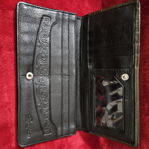 Brighton Dark Green Leather Wallet - Picture 6 of 11